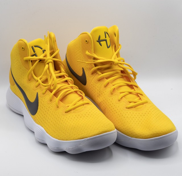 mens yellow basketball shoes