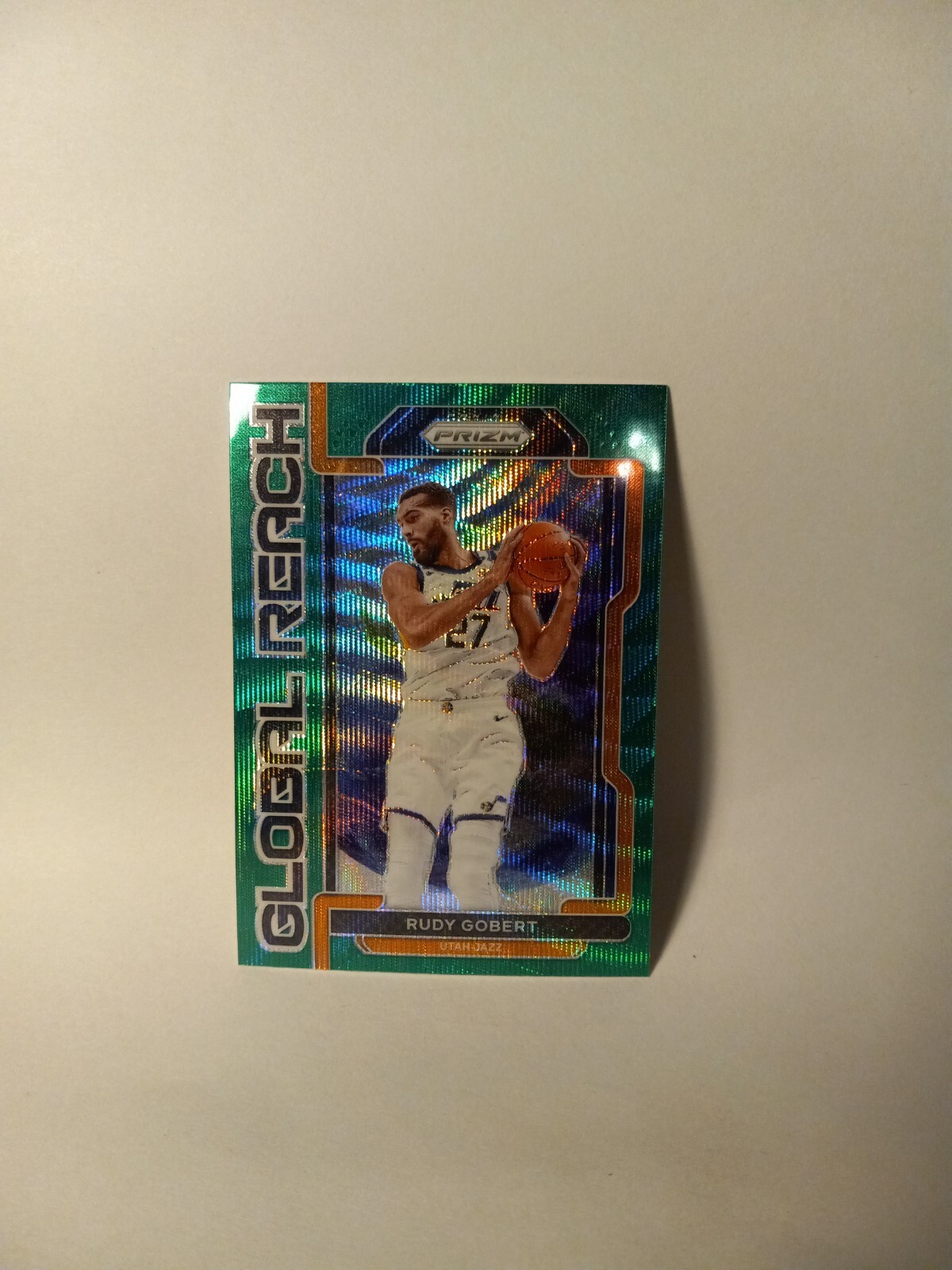Rudy Gobert 2021-22 Panini Prizm Green Wave Global Reach #9 Utah Jazz