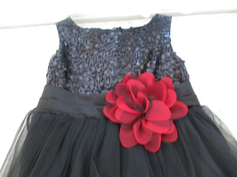 Falda de lentejuelas negras y tul línea A de ensueño para niñas con flor roja, talla US 5/6 Foto 2 de 4