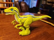Zuru Robo Alive Rampaging Raptor Running Green Realistic Dinosaur