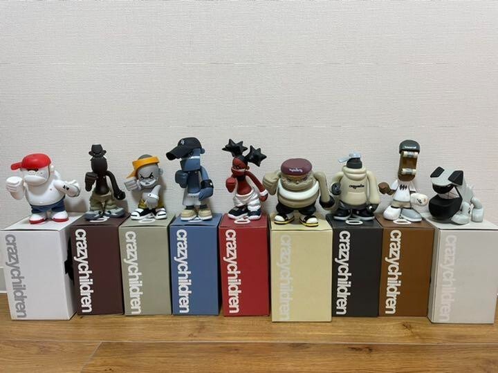 クーポン利用で1000円OFF マイケルラウ フィギュア crazy children