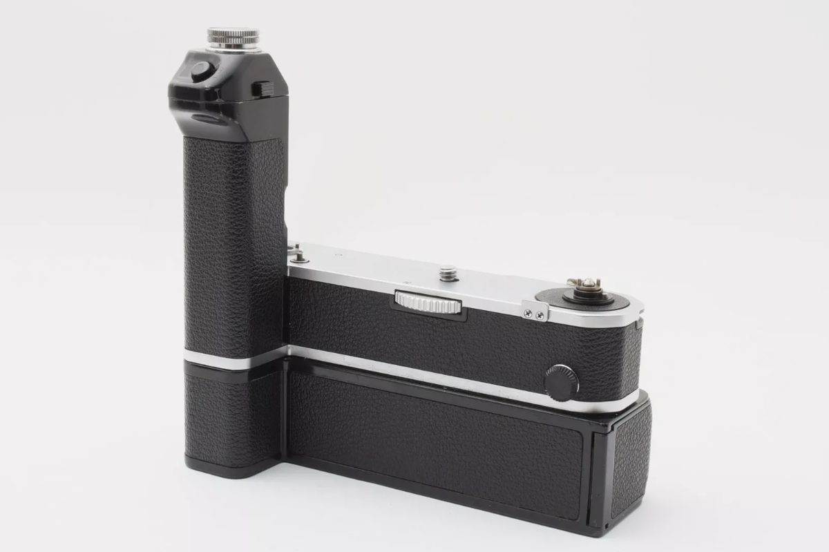 Tested [NEAR MINT] Nikon MD-2 Motor Drive + MB-1 Battery
