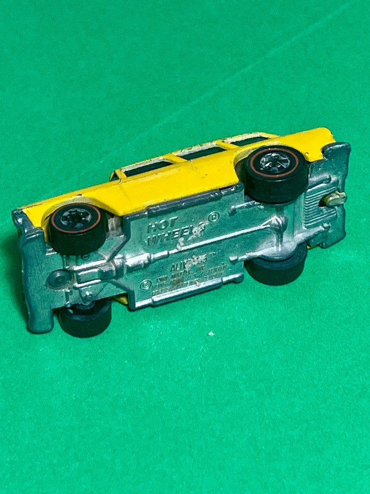 1973 HTF Hot Wheels Alive '55 Nomad enamel Redline - Yellow with dark ...
