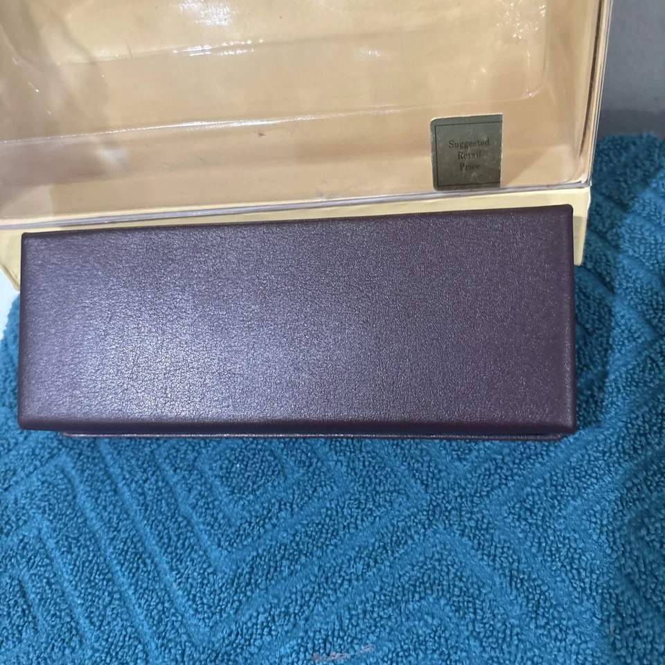 Vintage Etienne Aigner Brown Leather Eyeglass Case, Hard Back, Great Condition! - Image 3 of 4