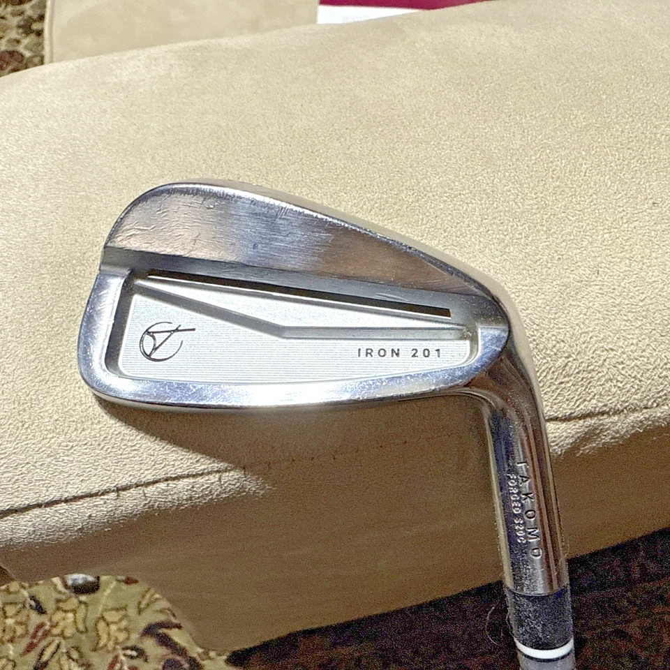Takomo 201 Irons 5-PW, Takomo + 101T 4 iron, True Temper Dynamic Gold 120 Stiff - Image 4 of 4