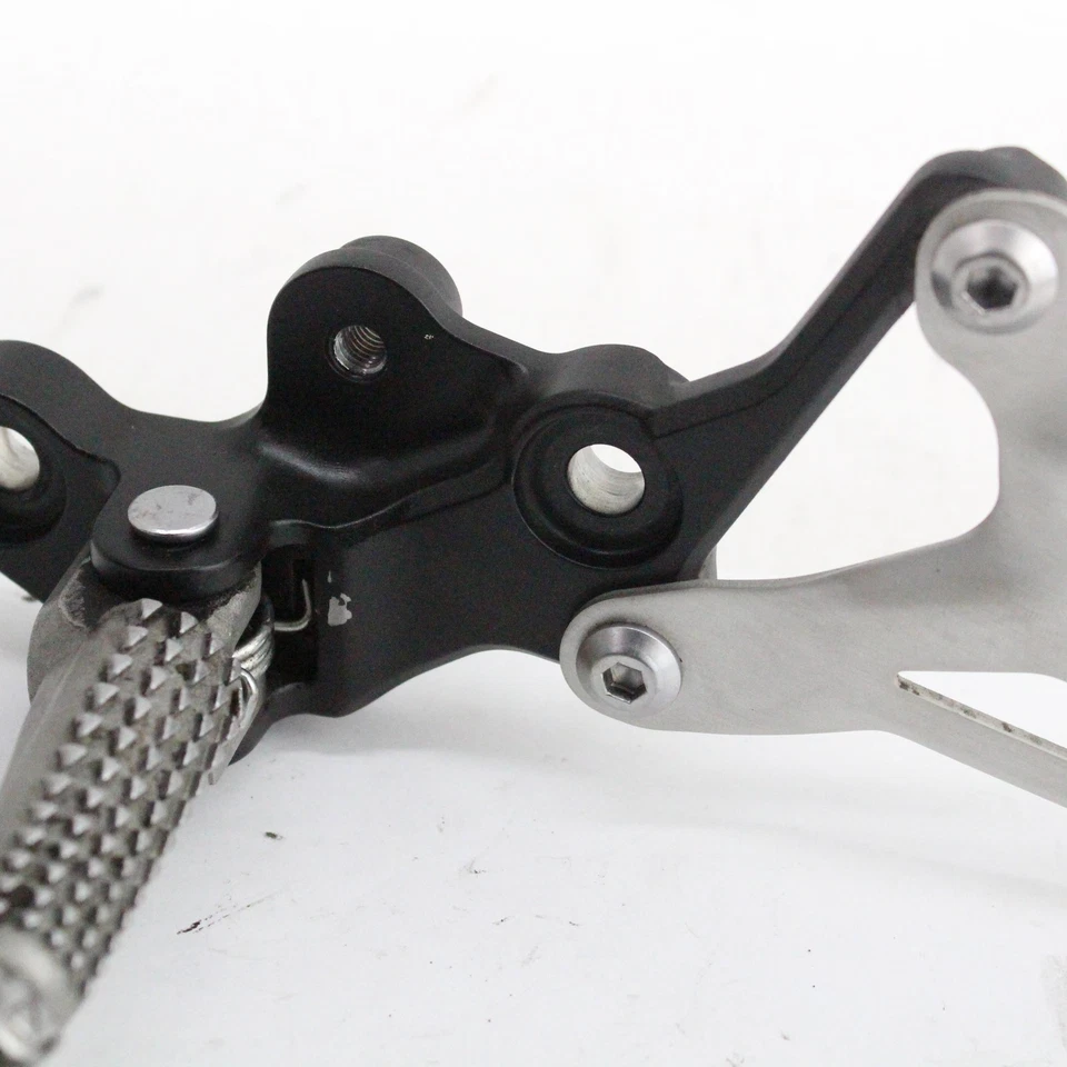 24-25 KAWASAKI NINJA 400 EX500 CONJUNTO TRASEIRO ESQUERDO DIANTEIRO PEG 35063-1407 - Imagem 4 de 4