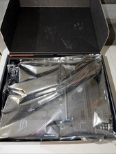 ASUS B550-F ROG Strix Gaming AMD AM4 ATX Motherboard