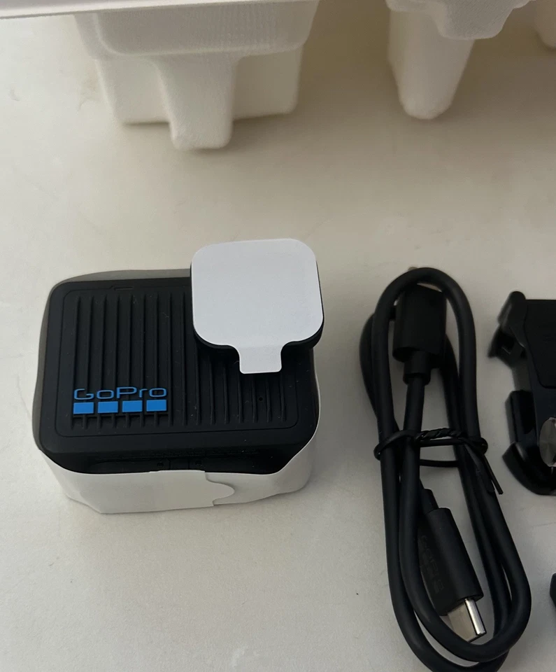 GoPro Hero 4K Ultra HD Action Camera - Black - NEW - Image 2 of 4