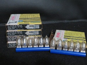 SYLVANIA FLASHBULBS BLUE DOT AG1 ~ VINTAGE ~ 5 BOXES ~ 12 BULBS