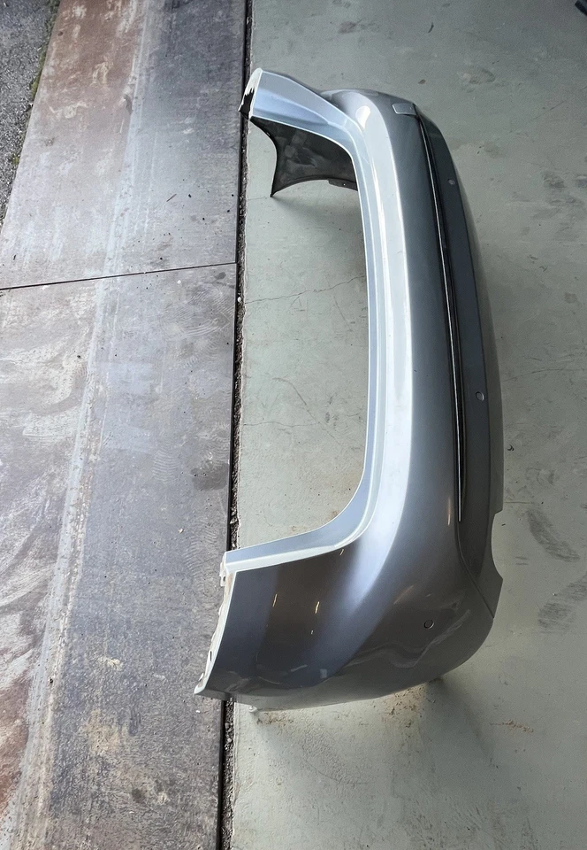 PARAURTI POSTERIORE BMW SERIE 2 F45 DAL 2013 AL 2021 CON SENSORI - Immagine 3 di 4