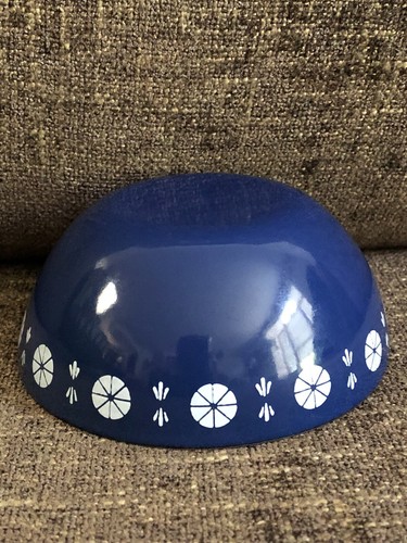CATHRINEHOLM 4” DARK BLUE WITH WHITE VIKING BOWL GLOSSY PERFECT MINT CONDITION!