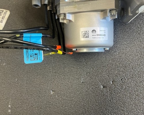 Jeep Grand Cherokee ABS 2023 bomba de freno antibloqueo cilindro maestro módulo de refuerzo - Imagen 8 de 8
