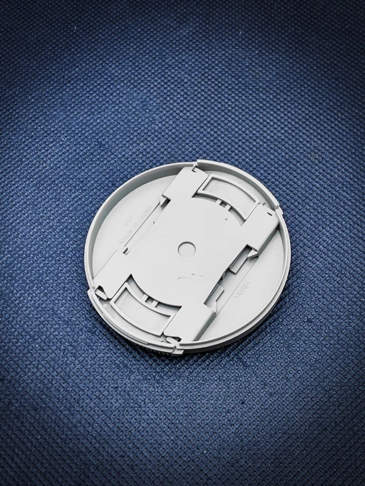 Super Rare Zeiss 67mm 67 lens cap 890572 White Makro-Planar T* 50mm f/2 & 100mm  - Image 2 of 4