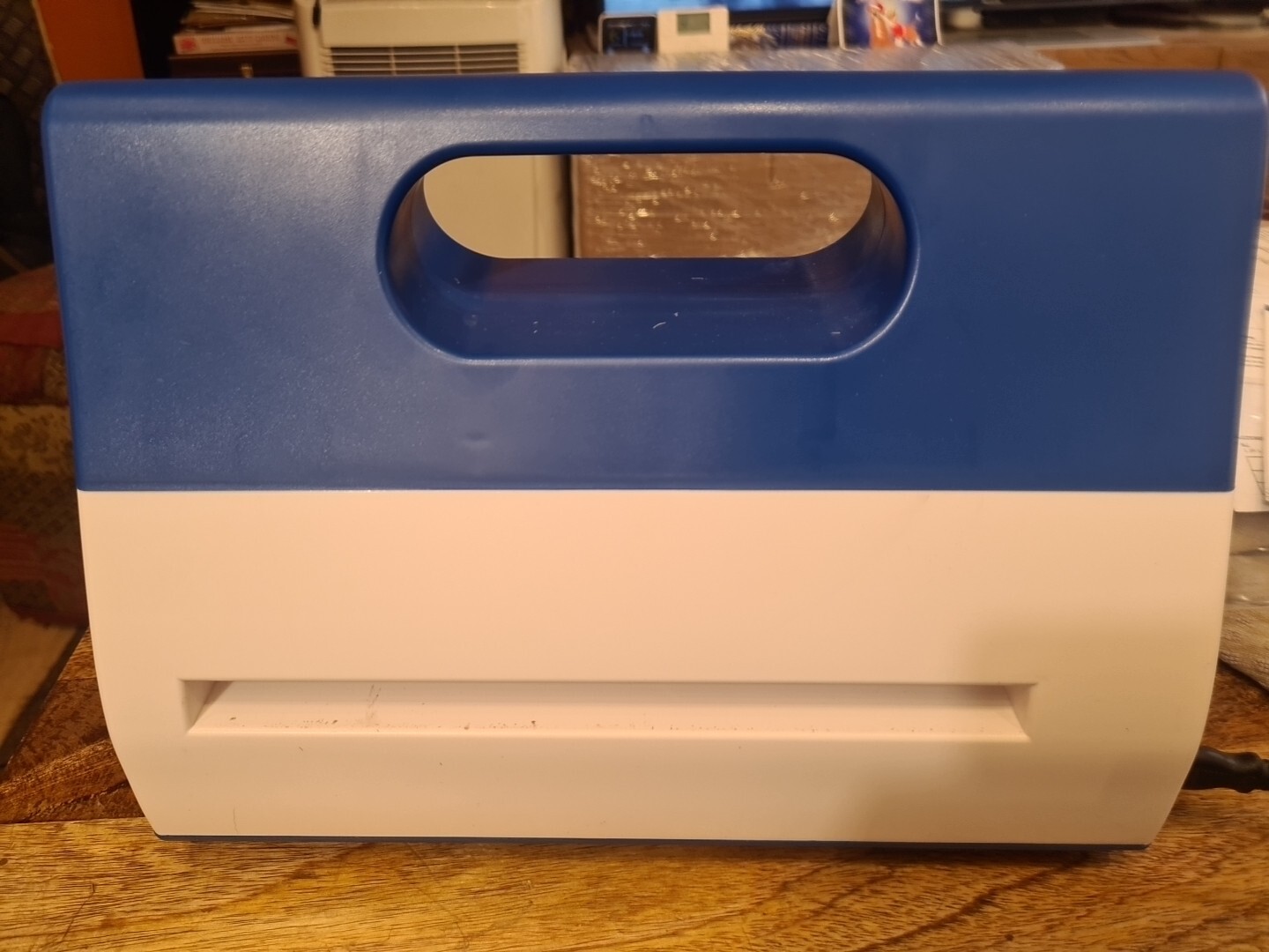 Kit 'N' Caboodle Pro Cut A4 Die Cutting + Embossing Machine Blue