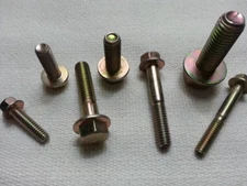 LOT OF 20 - 1/4"-20 x 1" GRADE 8 HEX FLANGE BOLT