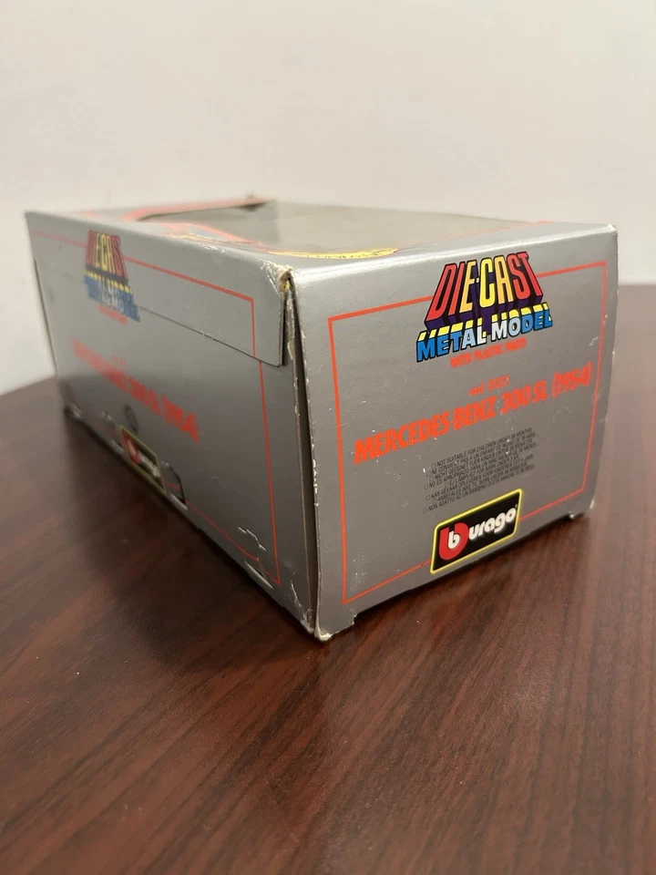 Coche modelo diecast Burago Mercedes-Benz 300 SL (1954) plateado escala 1:24 Foto 2 de 2