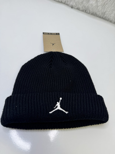 Air Jordan Terra Beanie - Erwachsene Unisex - Einheitsgröße - Schwarz - Neu mit Etikett - Bild 1 von 4