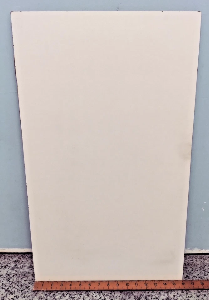 639. Nice Piece of White Conti Board Melamine Faced Chipboard 15mm x 27" x 16" - Image 2 of 4