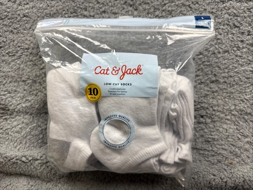 Cat & Jack Boys 10pk Low Cut Athletic Socks - White - Large (3-7) - Picture 1 of 3