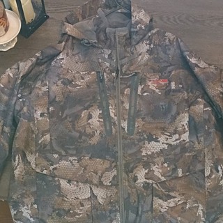 Sitka GORE TEX Men's 2XL Regular Camo Hooded Hunting Jacket Multicolor