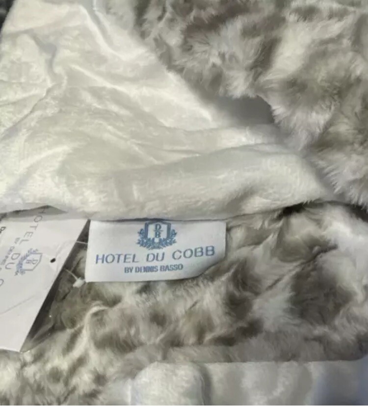Fur Throw Blanket Luxury Ruched Hotel duCobb Oversized Dennis Basso Ivory  Lynx