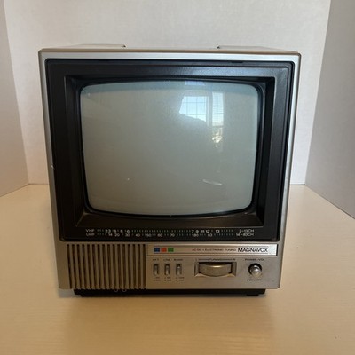Vintage Magnavox 9'' Solid State Receiver TV Color Analog TV 1984 Free Shipping