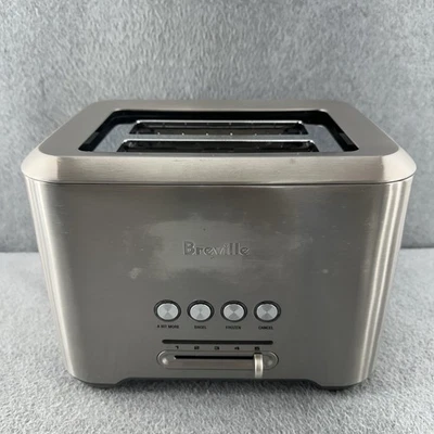 Breville BTA720XL Bit More 2 Slice Toaster Brushed Stainless Manual Lift Tested - Image 1 of 4