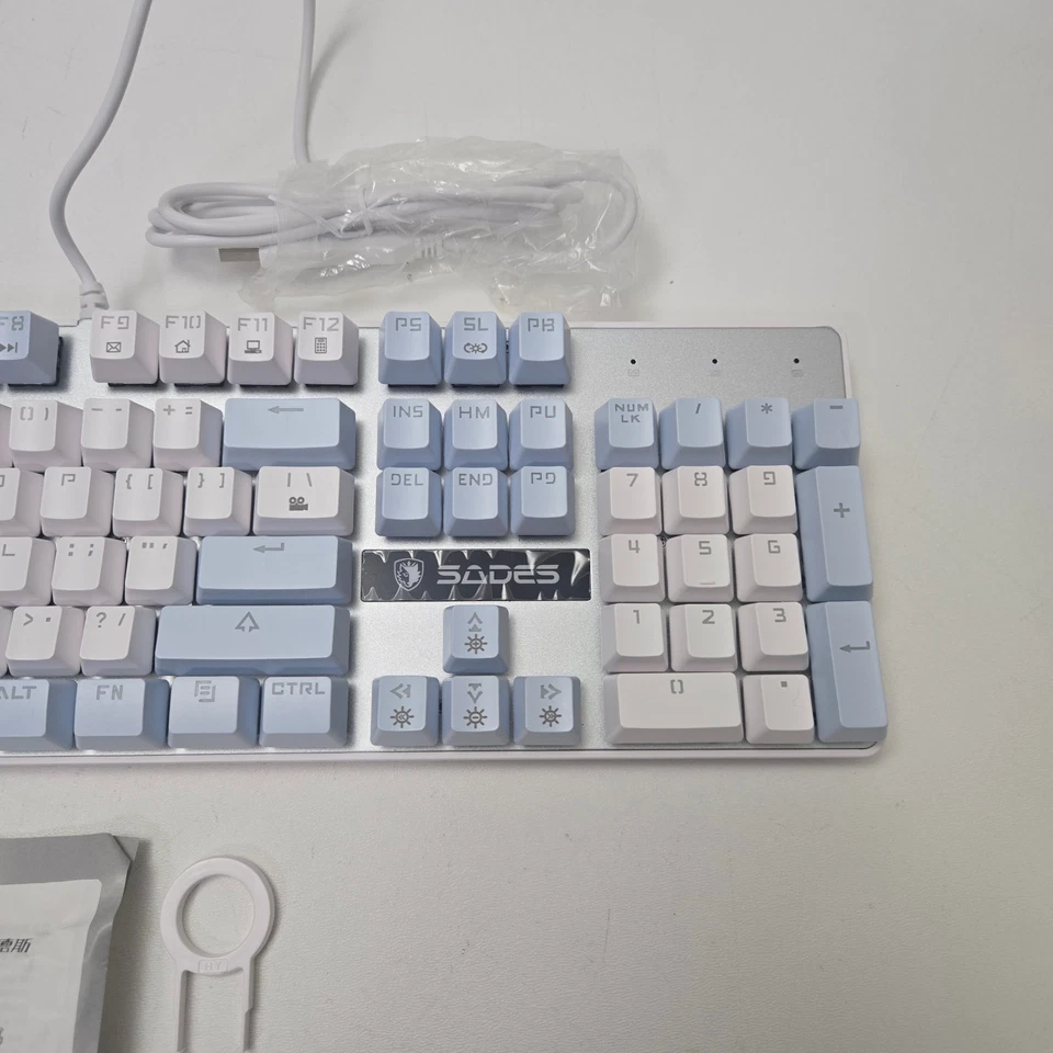 Sades Mechanical Gaming Keyboard USB - Blue and White - Image 4 of 4