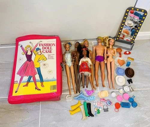 Vintage Tara Toy Fashion Doll Storage Case 6 Barbie Dolls and 60+ Accessories