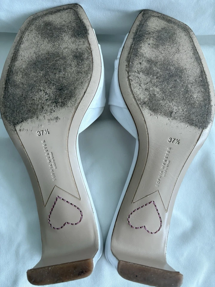 Sapatos femininos Sophia Webster couro marfim com ornamento tamanho 37,5 - Imagem 4 de 4