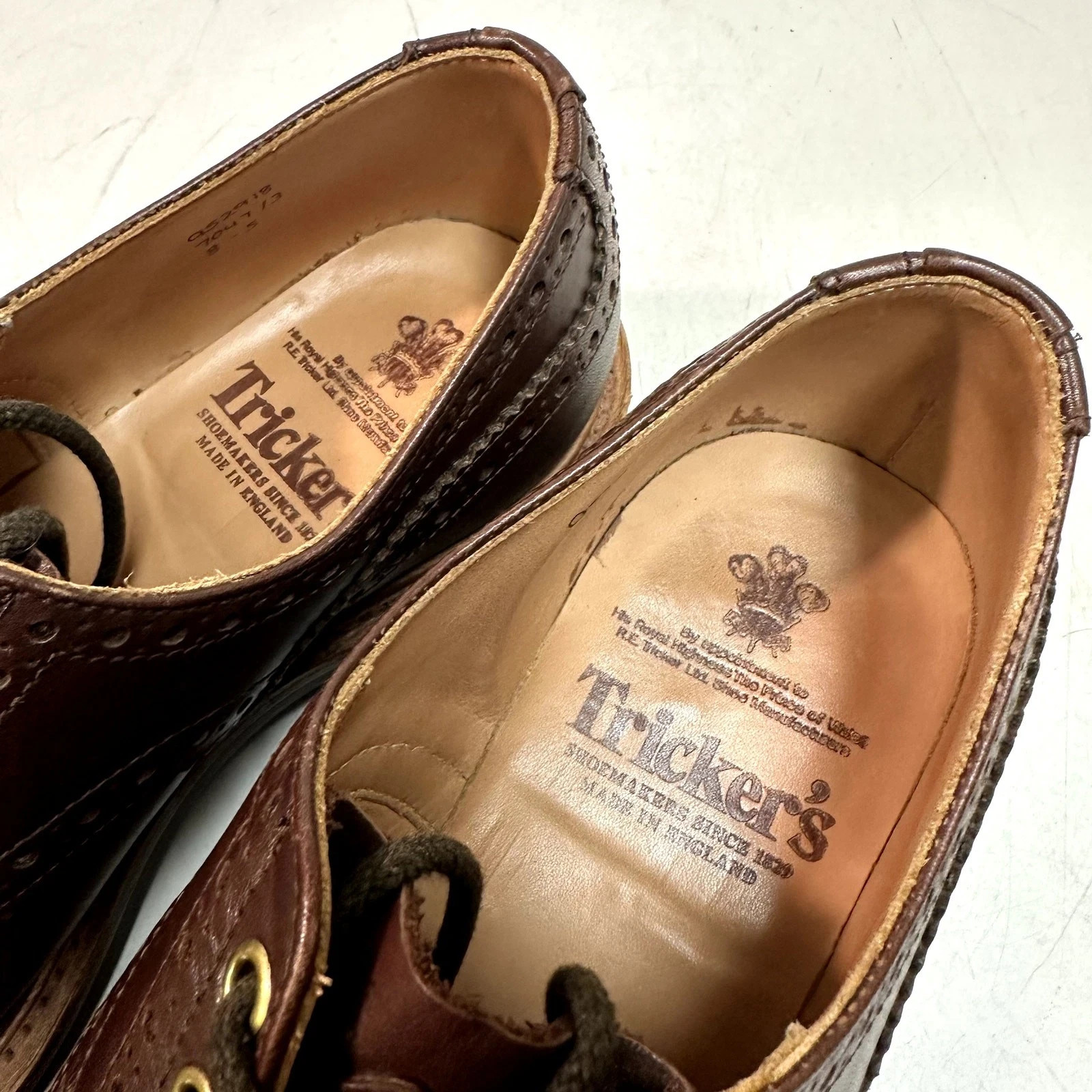 EXCELLENT Tricker's 7047 Men's Derby ToeCap Brogue Brown Made in UK 8 / US 9.5