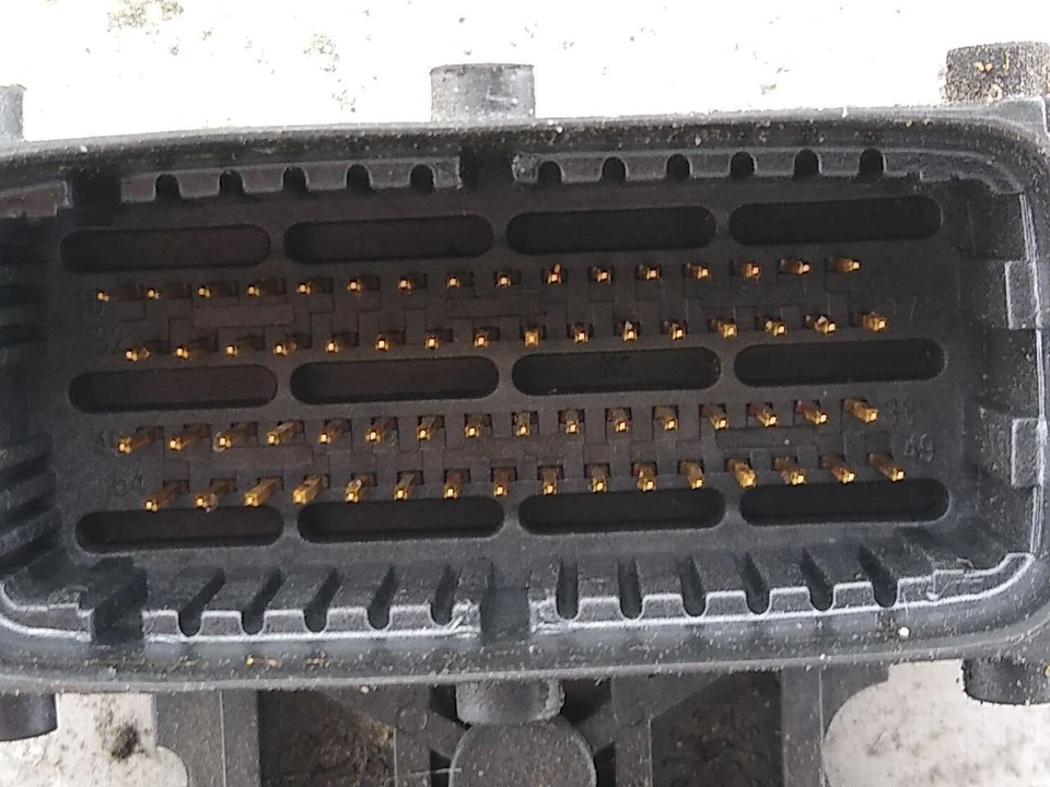 Saab 9-3 Motor Sedán Módulo ECU Velocímetro Cluster y Encendido 4 Cilindros 07-11 Foto 3 de 4