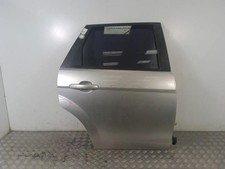Porte arrière et accessoires Ford FOCUS