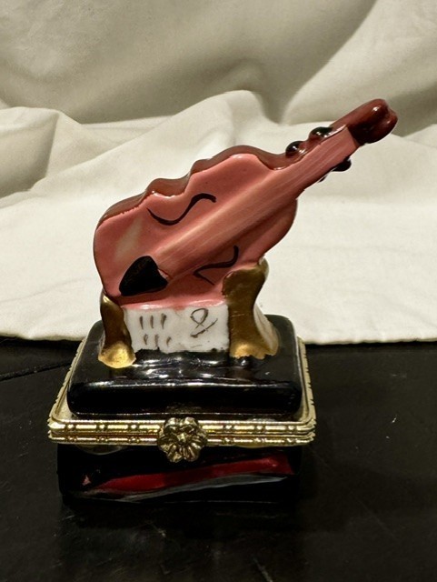 Base Instrument Notes Vintage 3
