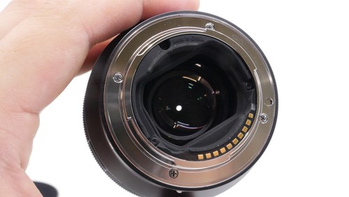 Objetivo Sony FE 85mm F/1.8 SEL50F18 - Montura E - Formato completo - Distribuidor - Imagen 12 de 15