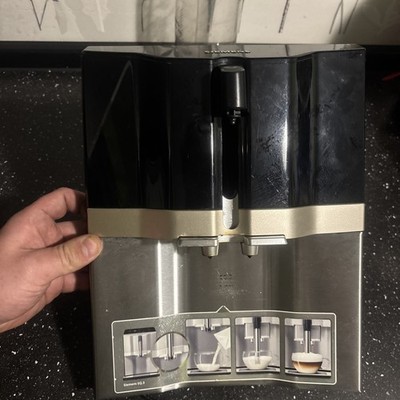 Original SIEMENS EQ3 S100  , EQ300 Vorderteil Tür mit Kaffeauslauf  Front Platte
