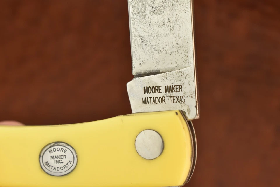 MOORE MAKER MATADOR TEXAS MADE USA YELLOW JUMBO LOCKBACK SODBUSTER KNIFE (28289) - Image 3 of 4