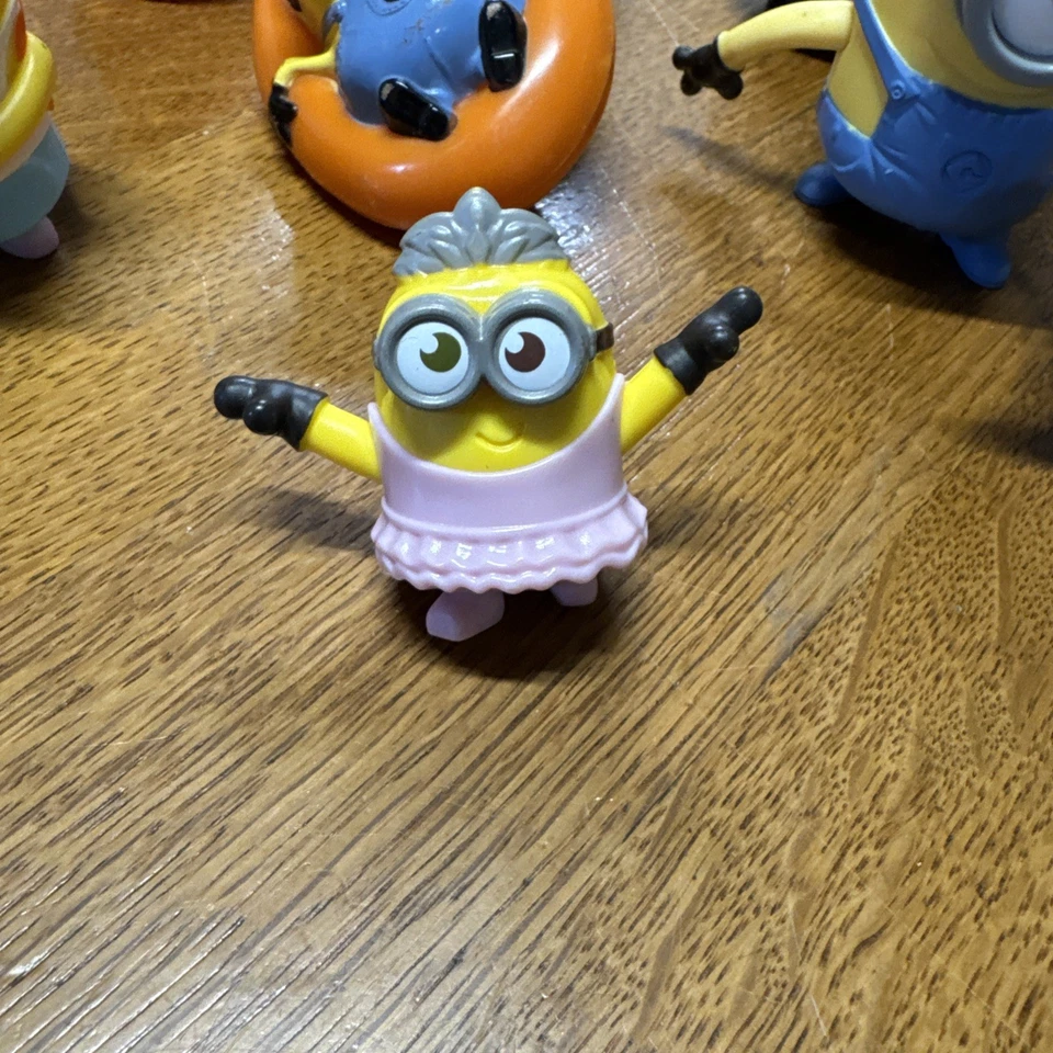 Lote de 16 figuras de Despicable Me Minions Foto 2 de 4