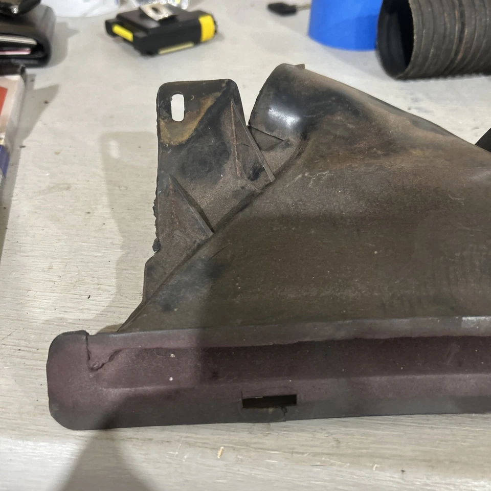 Набор воздуховодов для размораживания приборной панели 1968 - 1972 Oldsmobile Cutlass Supreme 442 от A без переменного тока - Изображение 2 из 4