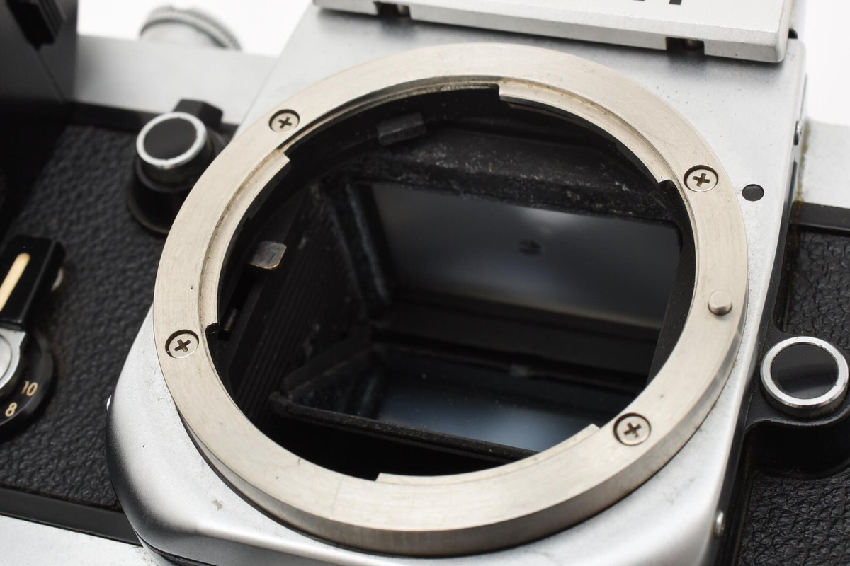 貴重！Nikon F2 35mm Eye Level, MD-2 MB-1付き N MINT 】 Nikon F2 35mm Film Camera Eye Level DE-1 w/ Motor