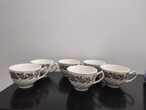 Johnson Bros Made in England Merry Christmas Cups, Set of 6