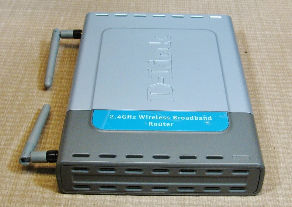 D-LINK AirPlus DI-614+ Wireless 22 Mbps Broadband Router Pre-owned - Image 2 of 4