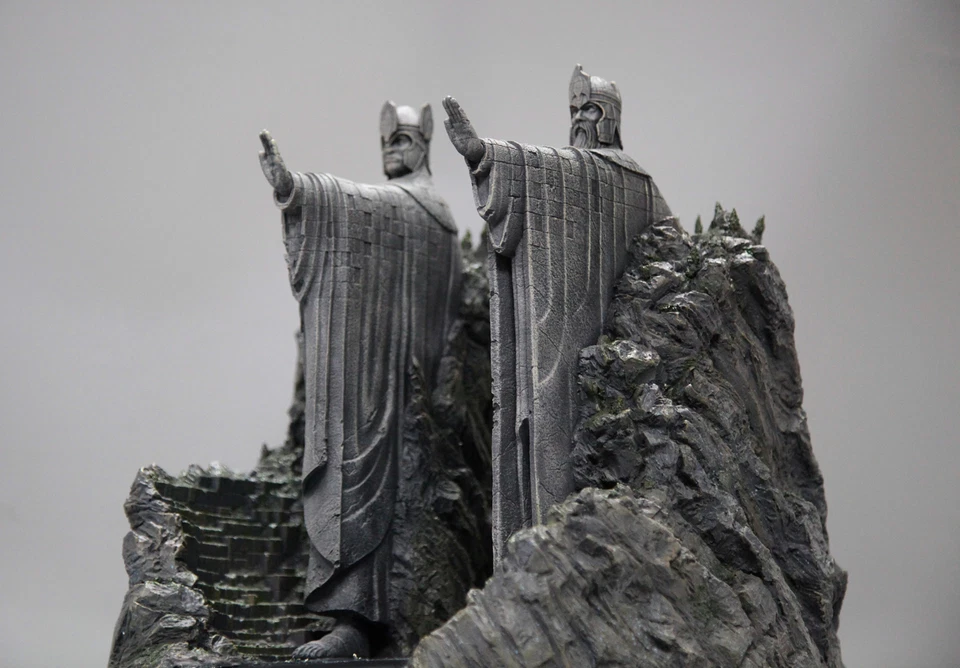 指环王 The Argonath Gates of Gondor 场景模型雕像 34 厘米装饰 — 第 3/4 张图片