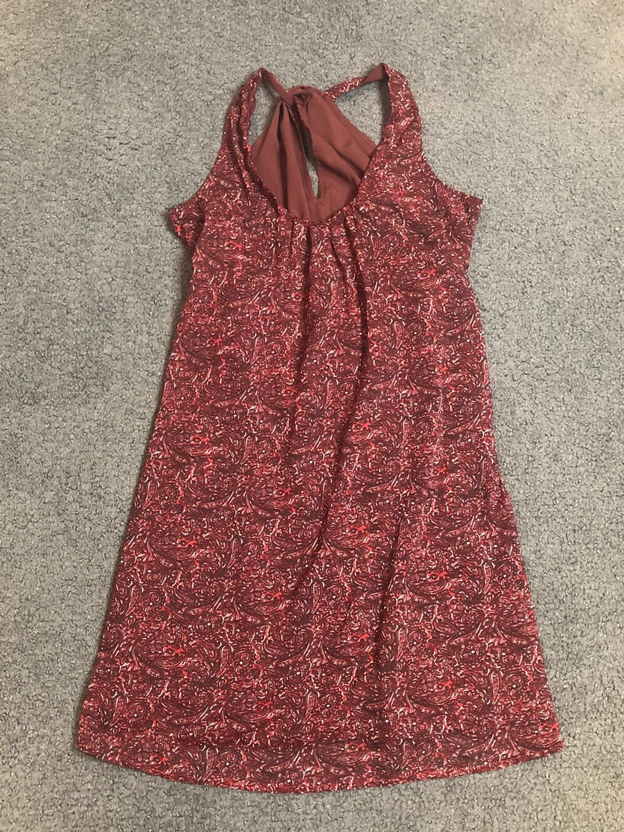 red dress with converse