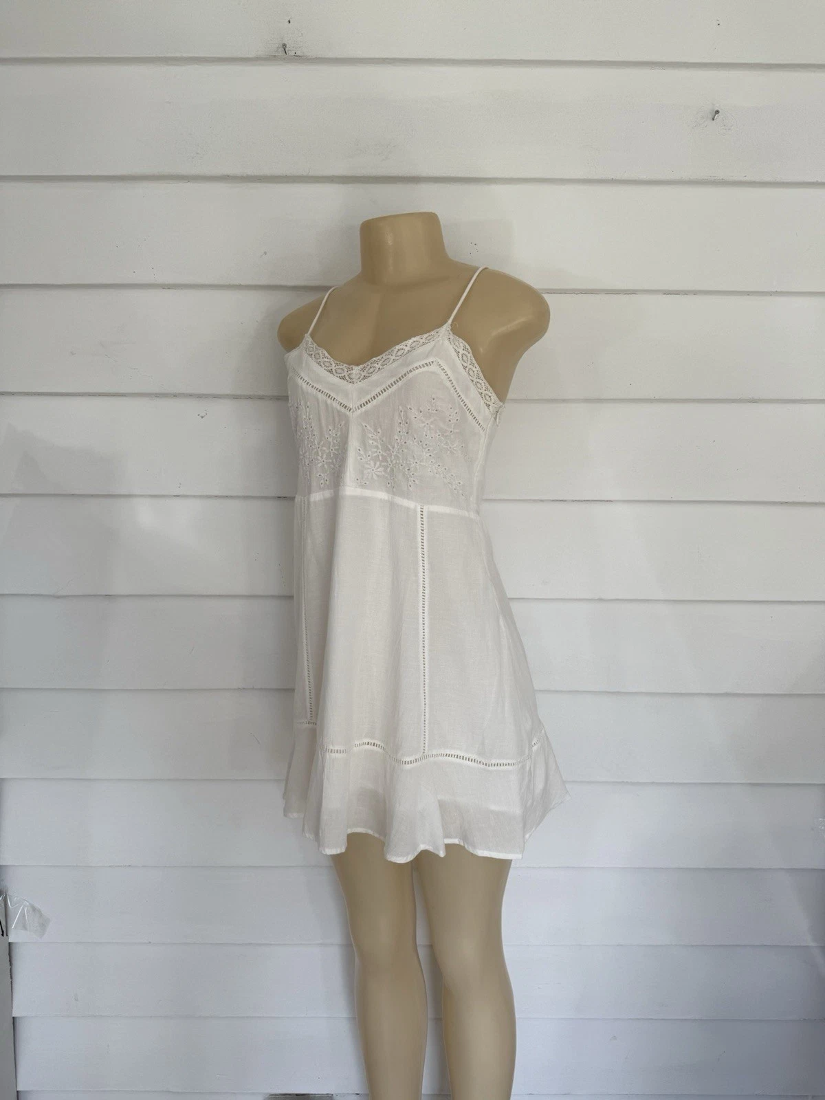 OFF WHITE Mini Abito ZARA Donna Bianco Misto Lino Ricamato Vita 30" PICCOLO 637 Nuovo