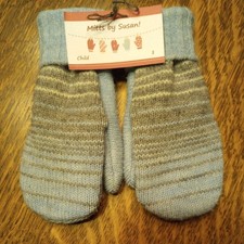 Sweater Mittens CHILD Handmade, Wool Blend Lined With New Fleece. CUTE 