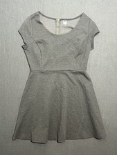 Old Navy Women's Gray Short Sleeve Textured Knit Fit & Flare Dress M Petite