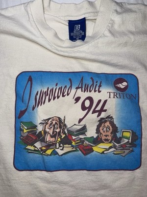 Belton I Survived Audit '94 Triton vintage Tee 1990s White Maroon Cotton Men's M