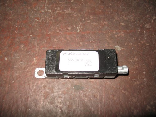 Original VW Passat 3C Variant Antennenverstärker A1753 3c9035552