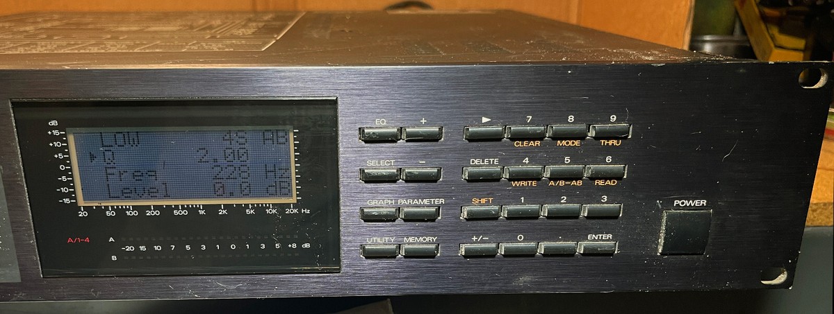 Roland E-660 Digital Parametric EQ Equalizer | eBay